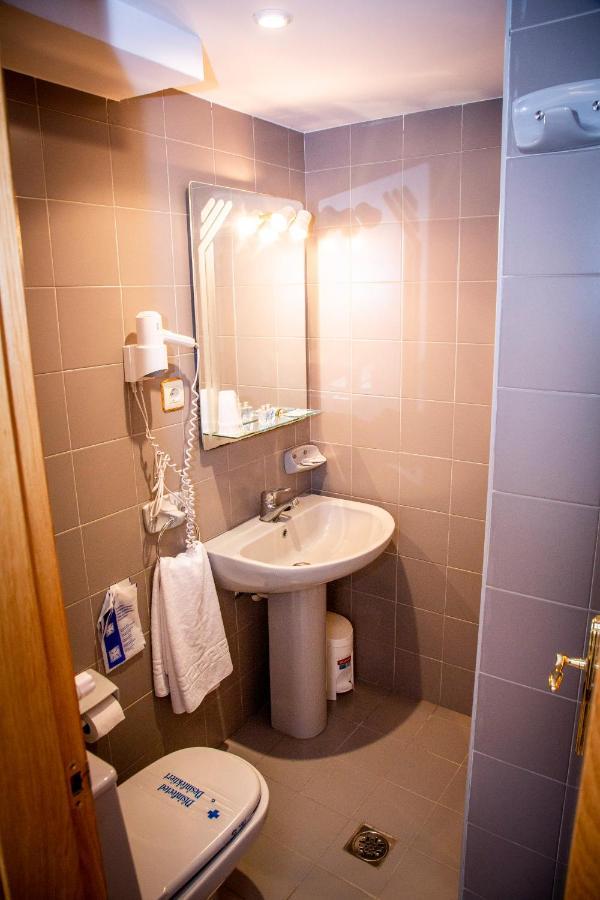 Hotel Isabel - Suarez Inclan 38 Cudillero Zewnętrze zdjęcie